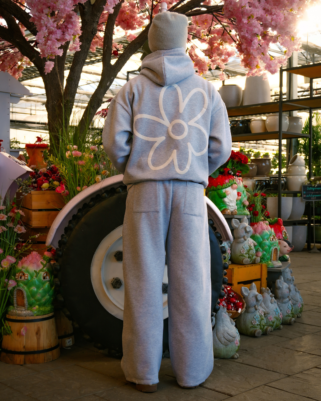 "basik flower" hoodie