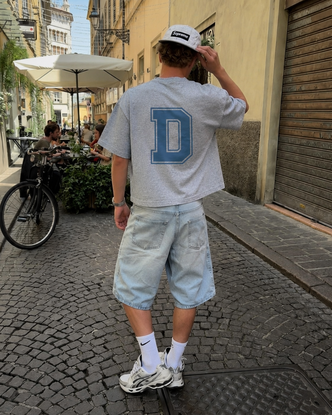 "sd" grey tee